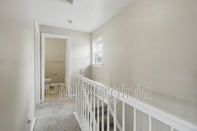 Building Photo - 1310 Hoover Ave