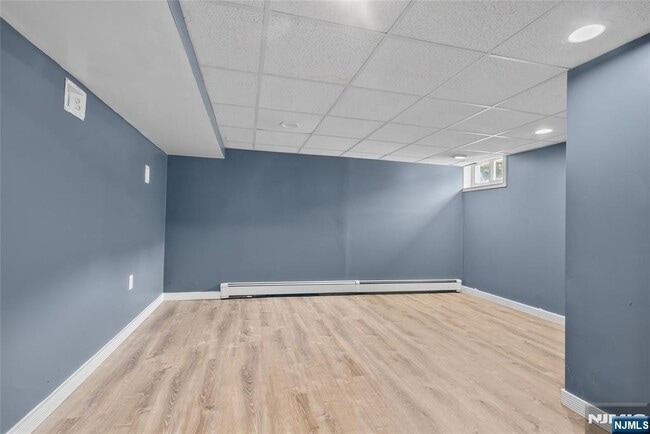 Building Photo - 26 Dapp Ct