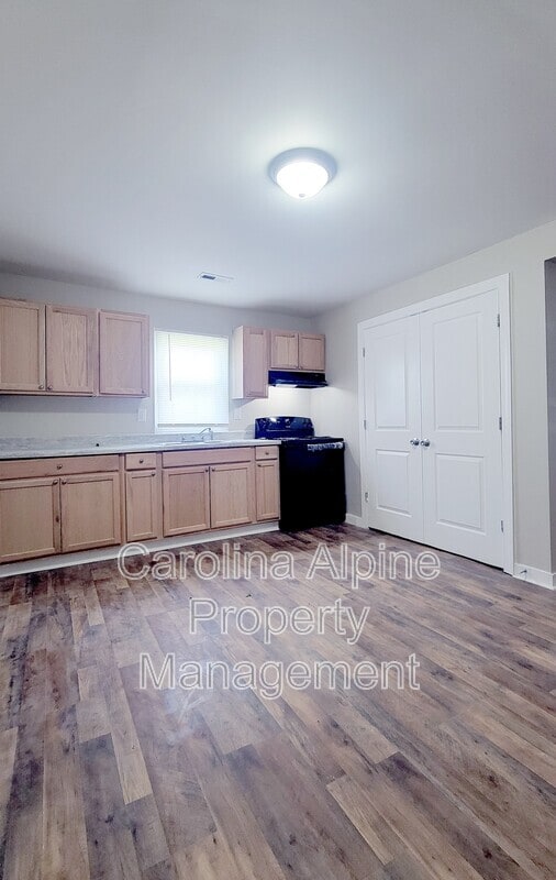 Building Photo - 119 Bingo Ln