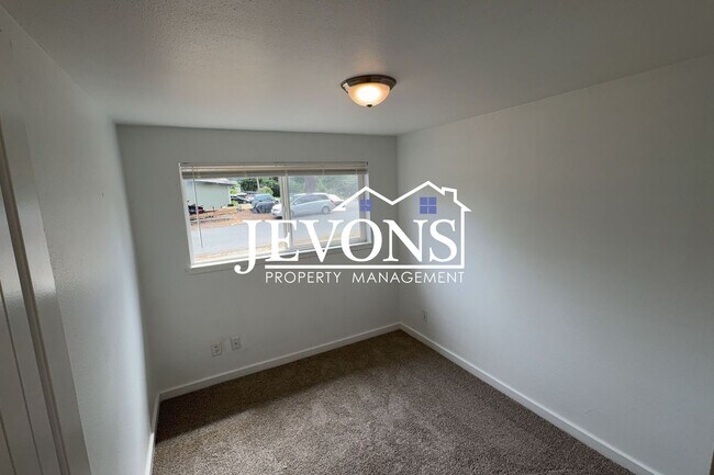 Building Photo - 3BR/1BA House in Federal Way -- Available Now