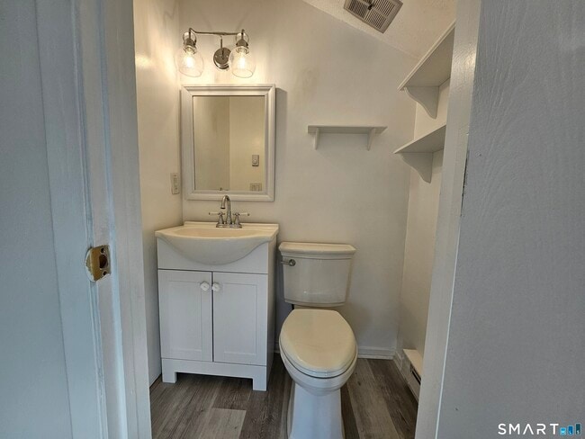 Building Photo - 48 Wellington Dr