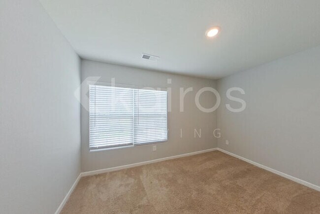 Building Photo - 1422 Native Gdn Rd