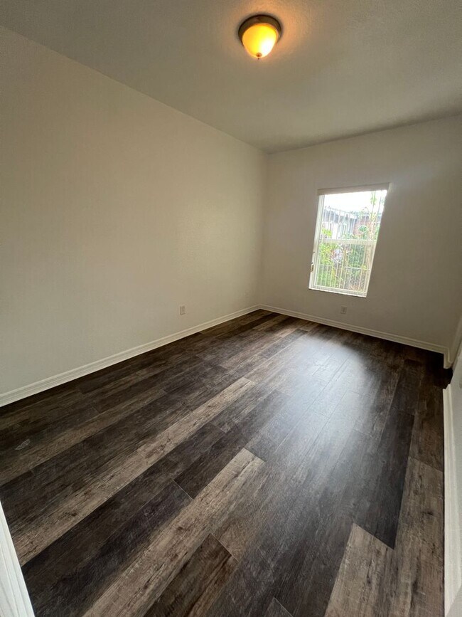 Building Photo - Great 3 Bedroom Home
