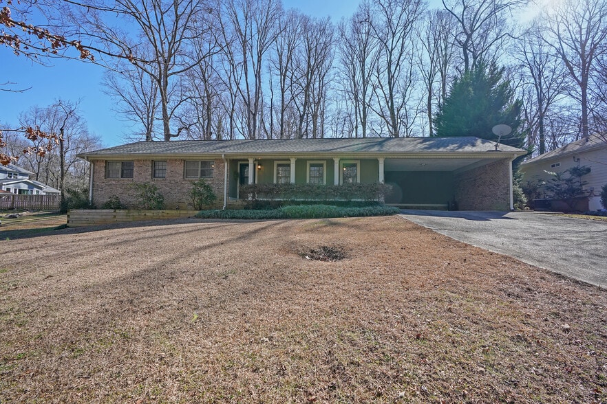 Building Photo - 752 Mountainbrooke Cir