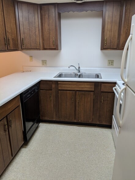 Building Photo - 515 N 13th St