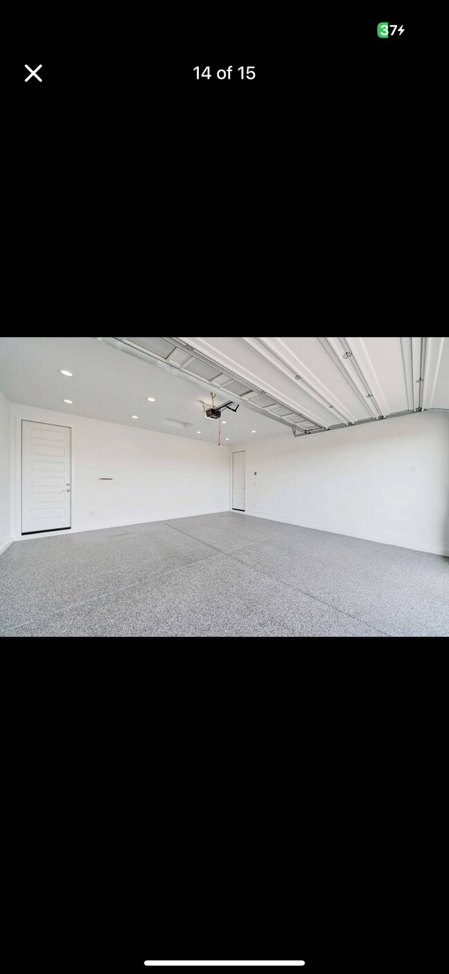 Building Photo - 4026 S Helios
