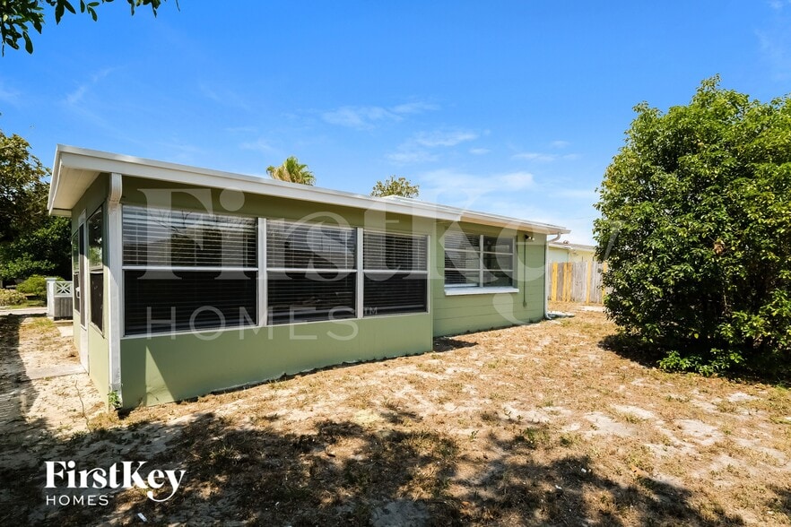 Building Photo - 7424 Neva Ln