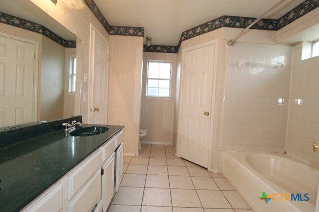 Building Photo - 4209 Adobe Dr