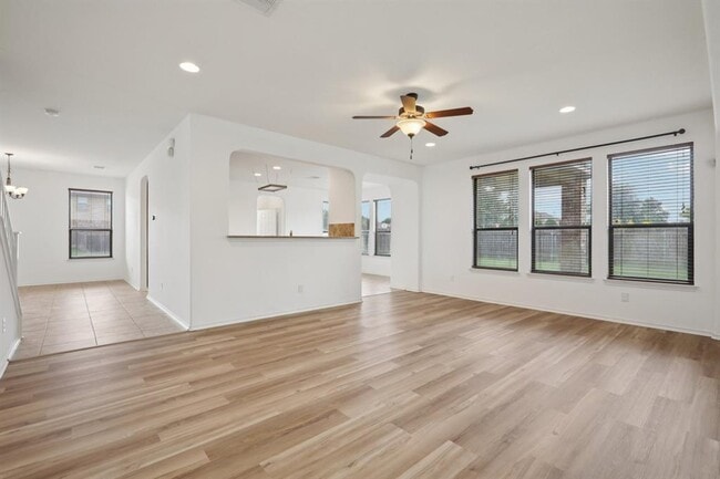 Building Photo - 1001 Lily Pad Ln