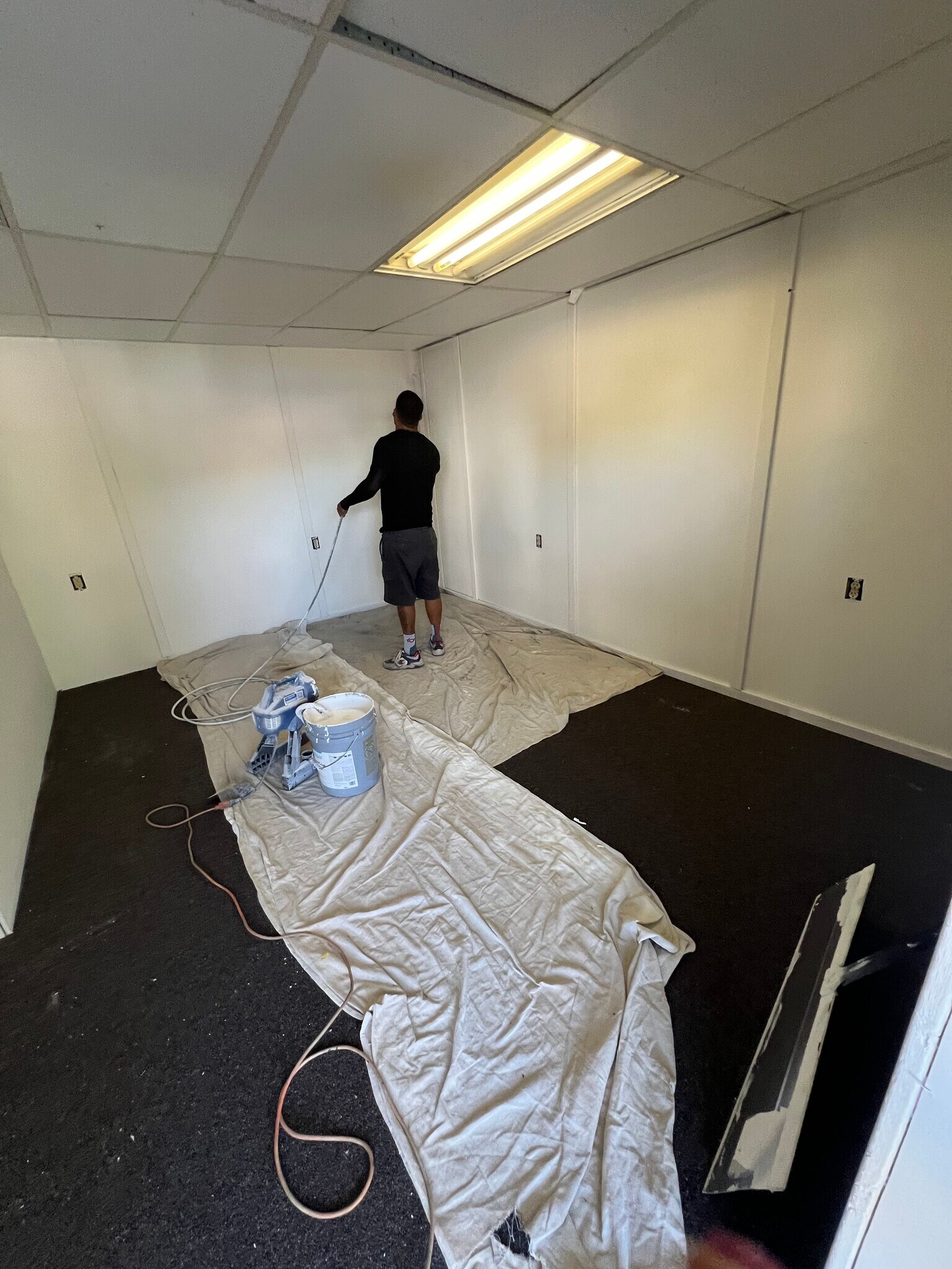 extra room/ mud room - 1 W Hanover St