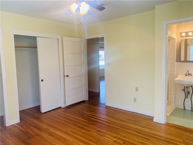 Building Photo - 307 N San Marcos St