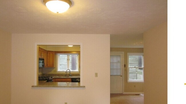 Building Photo - 43 Merrymount Rd