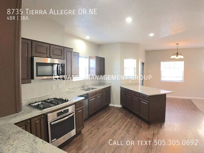 Building Photo - 8735 Tierra Alegre Dr NE