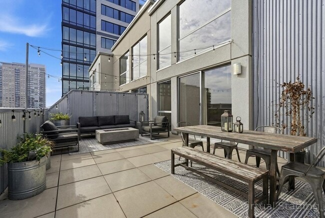 Building Photo - *Rarely Available* 3 Bedroom 2 Bathroom Penthouse At The Sexton Lofts!