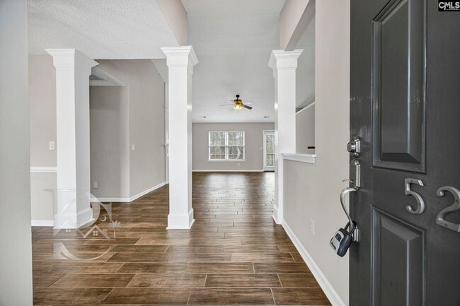 Building Photo - 520 Menauhant Ct