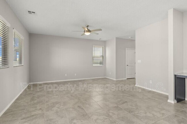 Building Photo - 5643 Linq Place Northeast