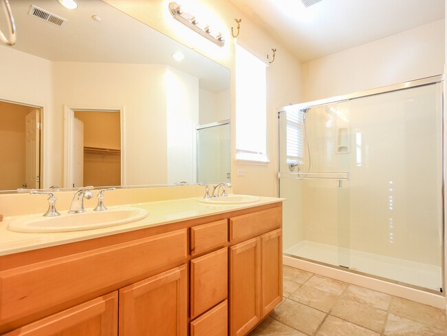 Building Photo - 7935 Kipling Cir
