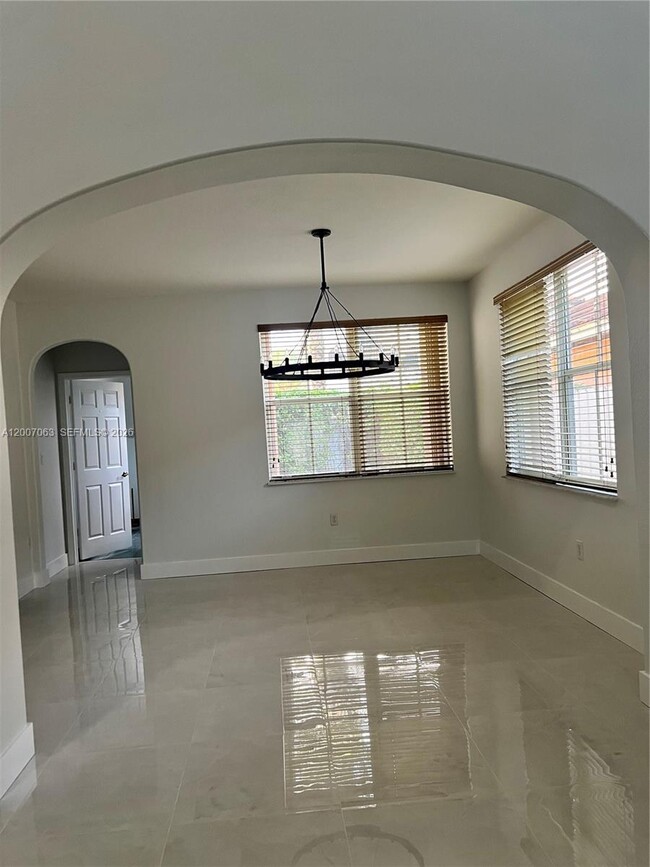 Building Photo - 16475 SW 84th Ln