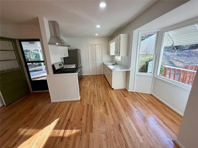 Building Photo - 1648 Hammond Woods Cir SW