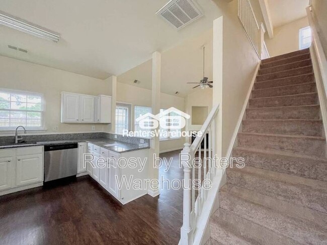 Building Photo - 3711 Bay Crescent