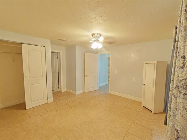 Building Photo - 1610 Williams Ave