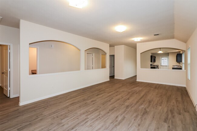 Building Photo - 5435 Latta Plantation Dr