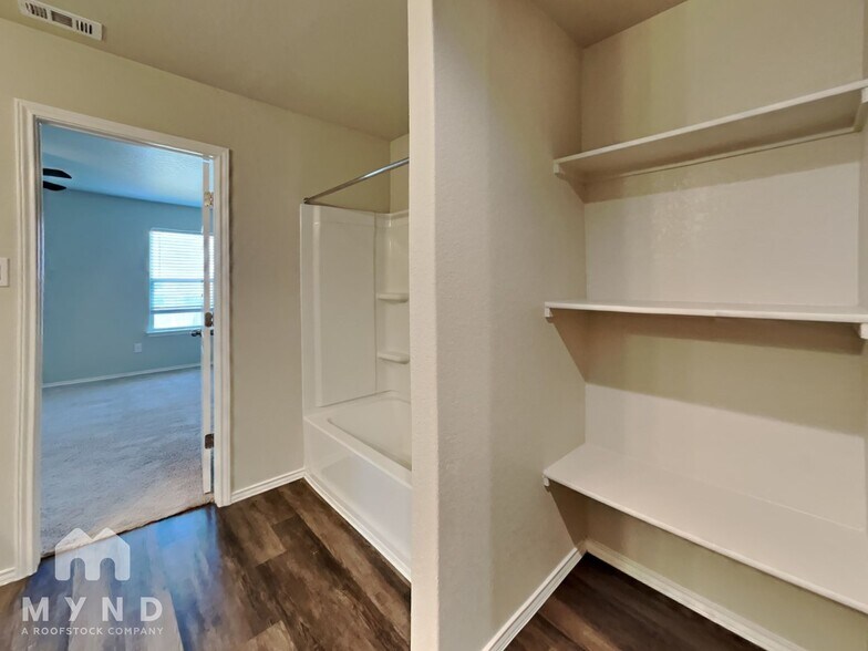 Building Photo - 3914 Colemans Run