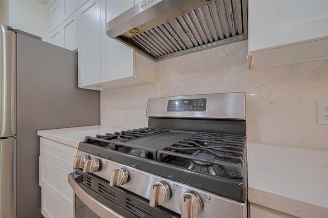 Building Photo - 3630 Shady Grove Dr