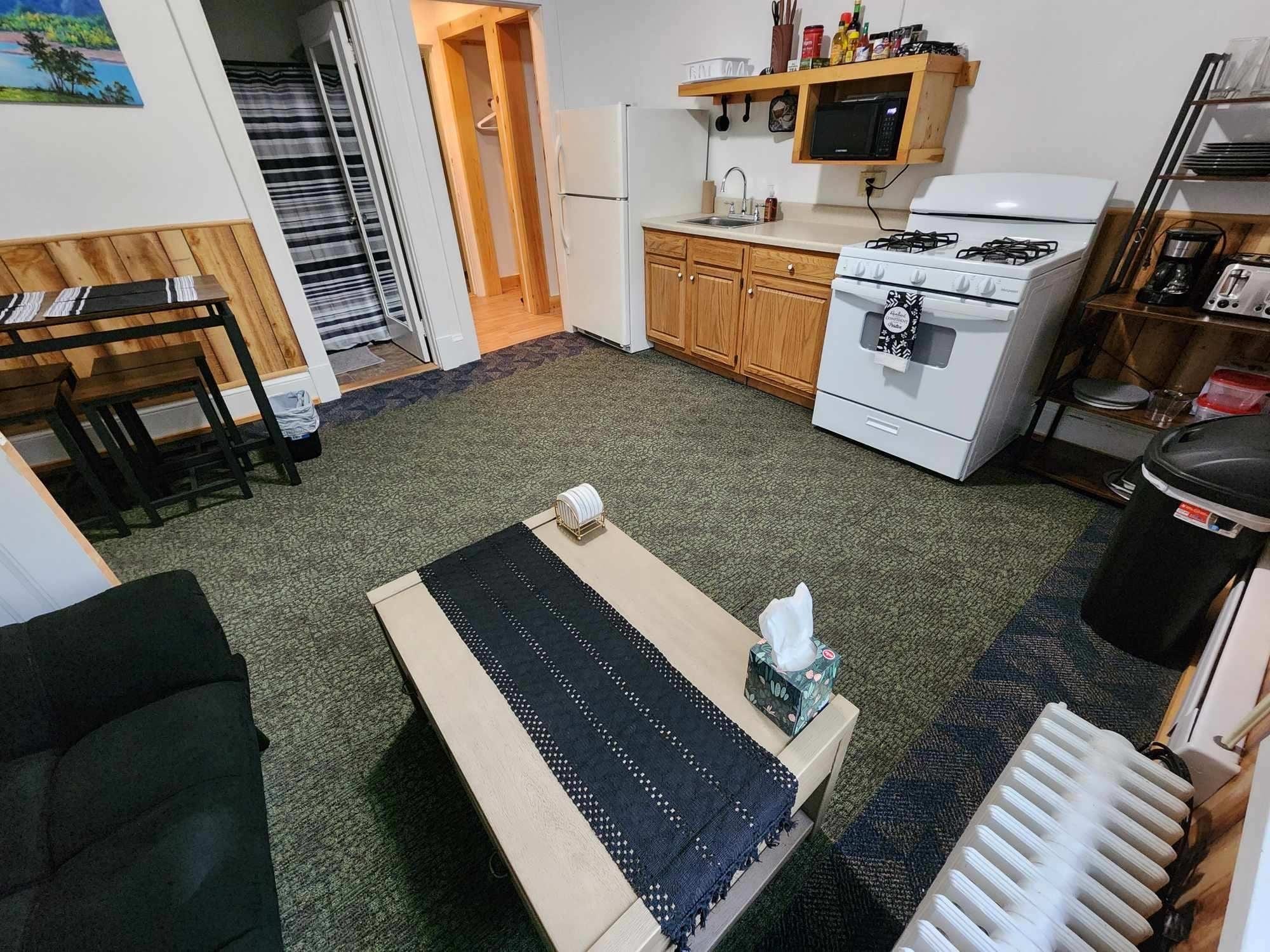 Building Photo - 145 Park Ave