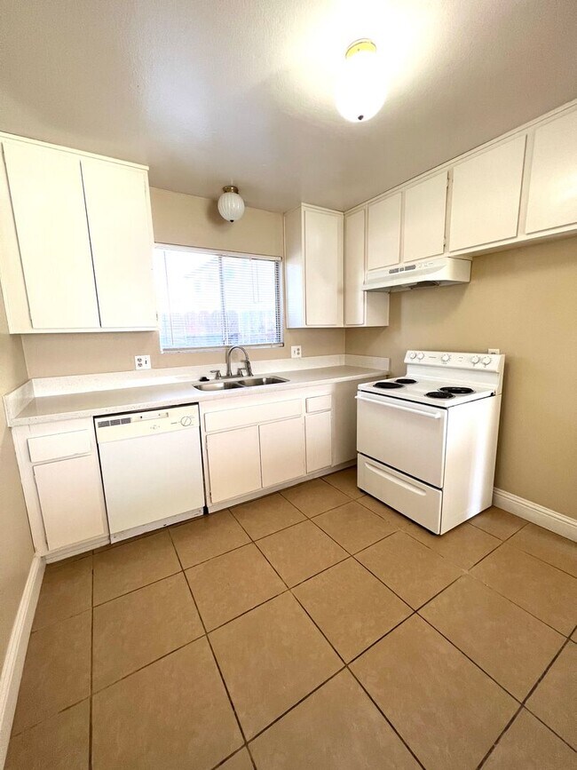 Building Photo - 3612 Micheli Ct