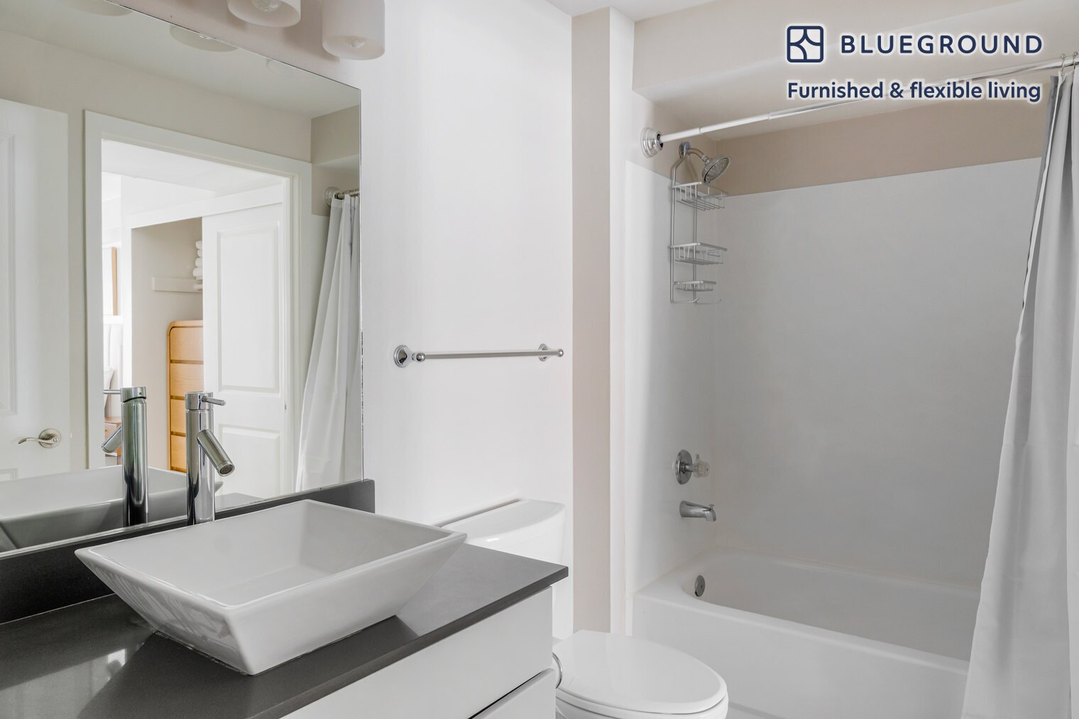 Building Photo - 526 Yale Ave N