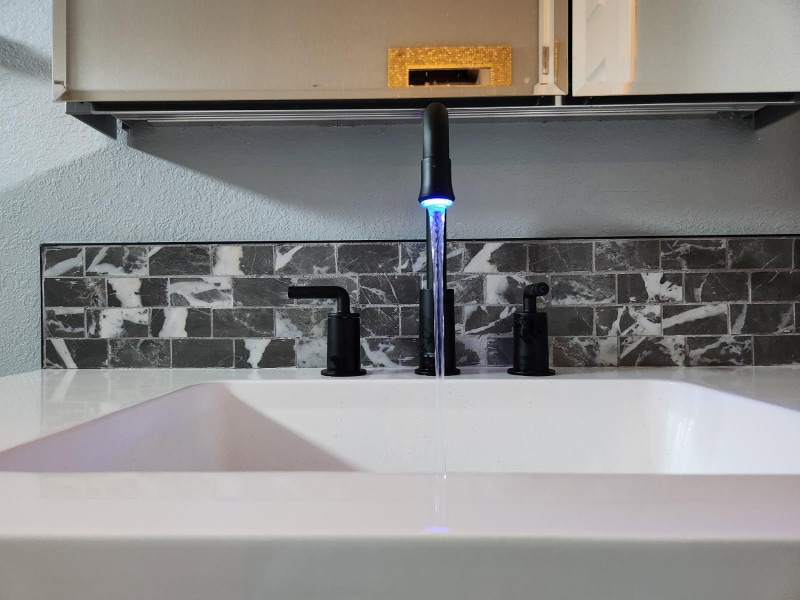 Building Photo - 703 42nd St