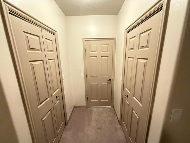 Building Photo - 1255 Wolf Hollow Ln