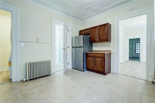 Building Photo - 416 Gregory St