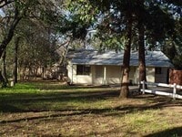 Building Photo - 605 Oak Lawn Ave