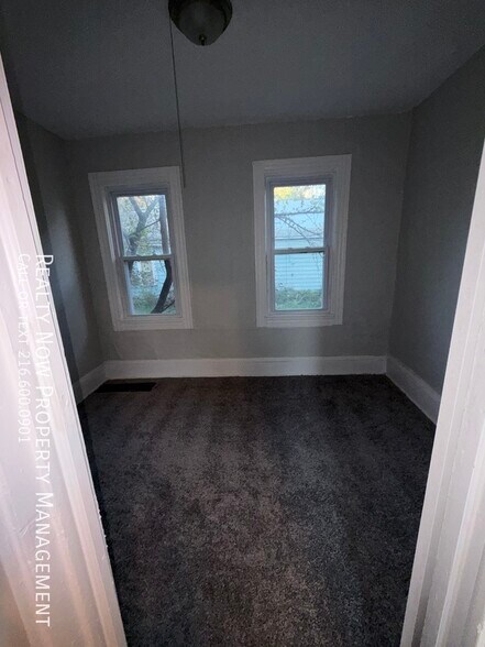 Building Photo - 3507 Carlyle Ave