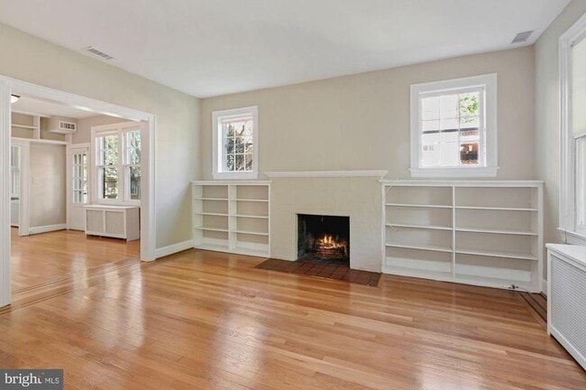 Building Photo - 3808 Veazey St NW