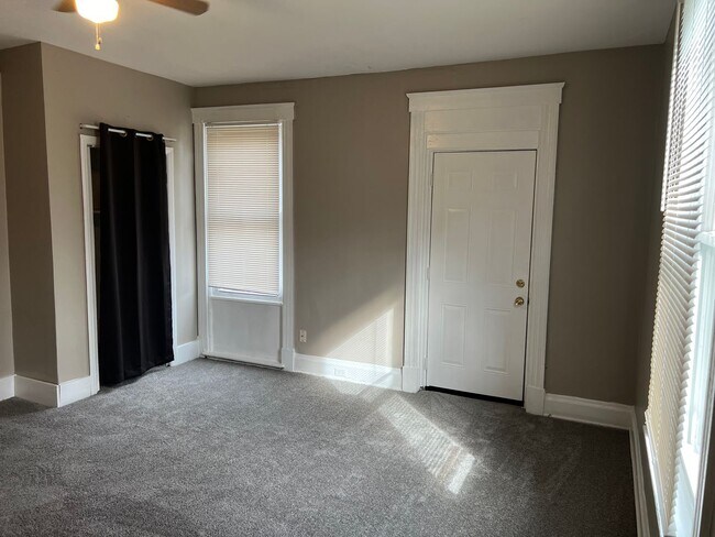 Building Photo - 3643 West Eighth Street