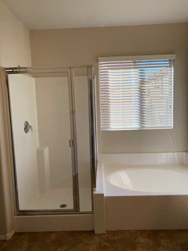 Building Photo - 5090 Silent Valley Ct