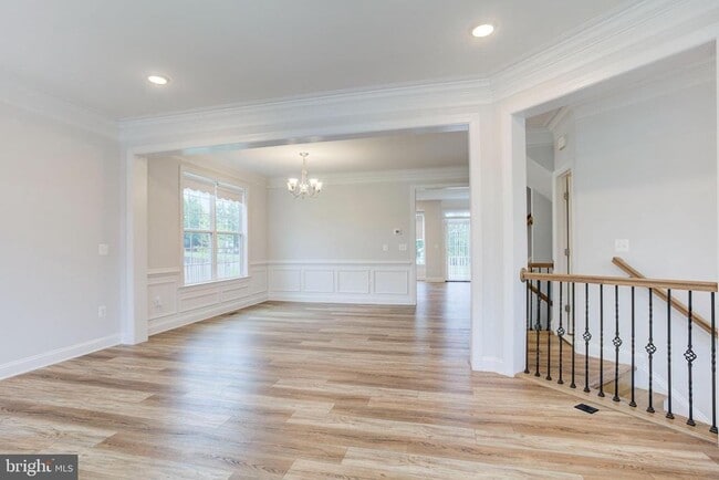 Building Photo - 15392 Ballerina Lp