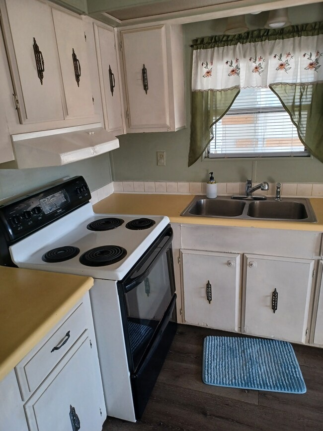 Building Photo - 37829 Easy Ave