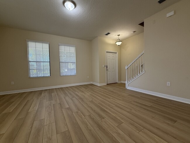 Building Photo - 7505 Fairgrove Ave
