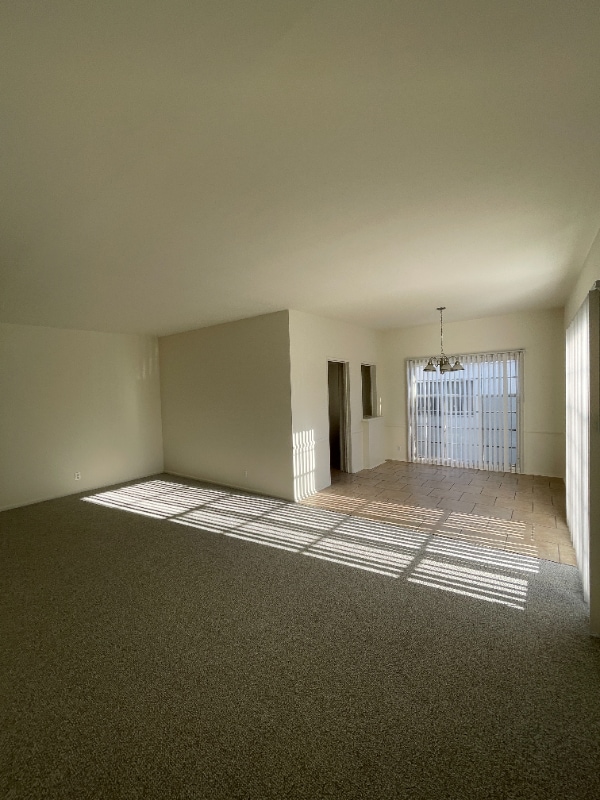 Building Photo - 1122 S Clark Dr