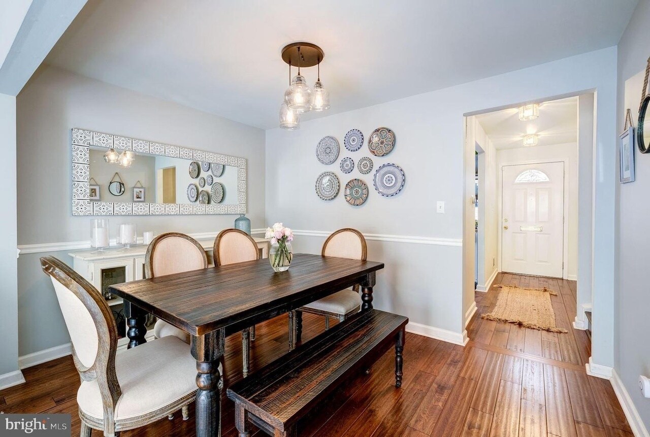 Dining Room - 973 S Taylor St