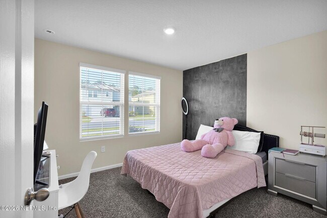 Building Photo - 65343 River Glen Pkwy