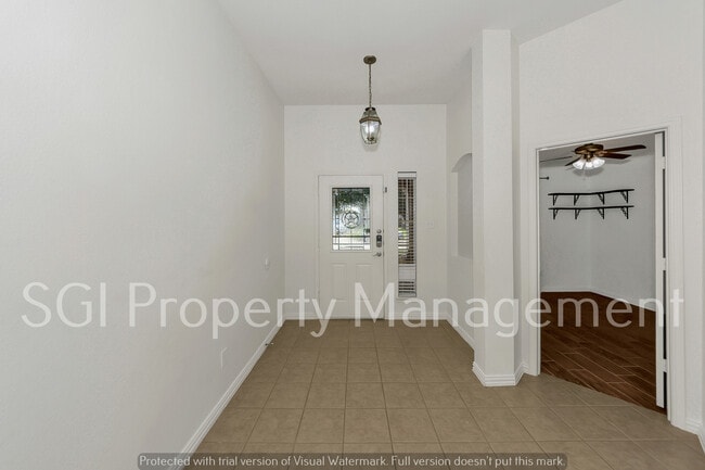 Building Photo - 10117 Sourwood Dr