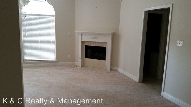 Primary Photo - 2 br, 2 bath House - 3284 Eastwood Dr