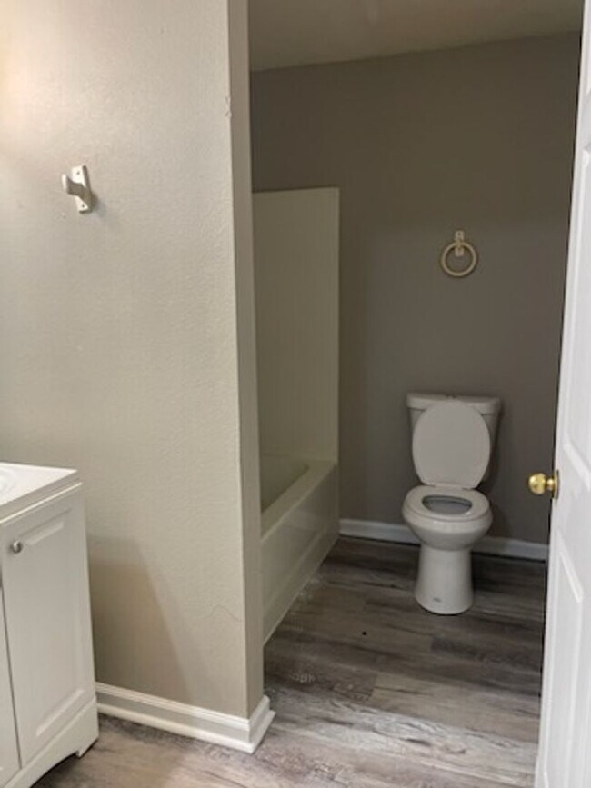 Building Photo - 118 Leeper Dr