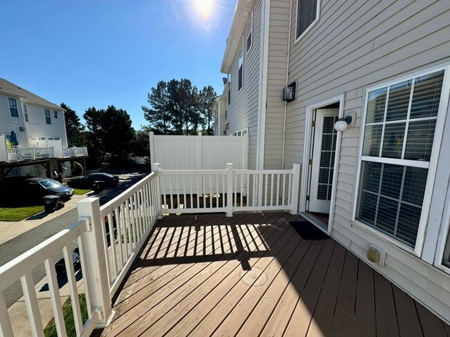 Building Photo - 3BR/3BA Townhouse in Ballantyne