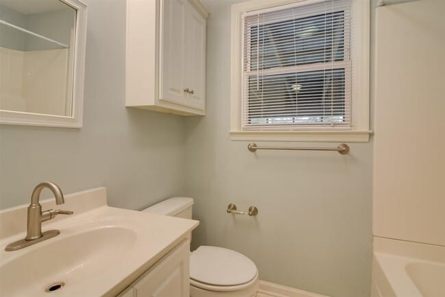 Building Photo - 2522 Ivey Rd